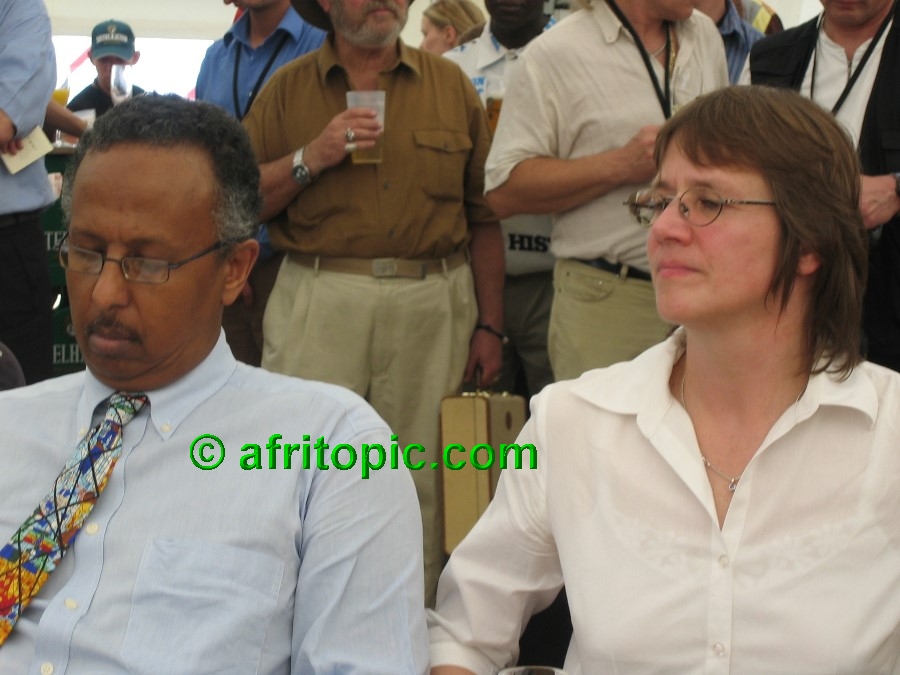 ../Images/AfricaFestival-27-28May05 027.jpg